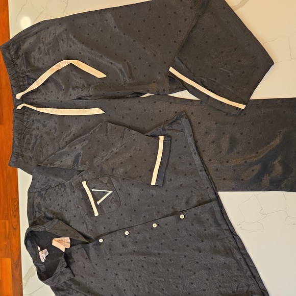 NWT Victorias Secret Satin Polka Dot Solid Pajama Set Black Size XL - Picture 3 of 15